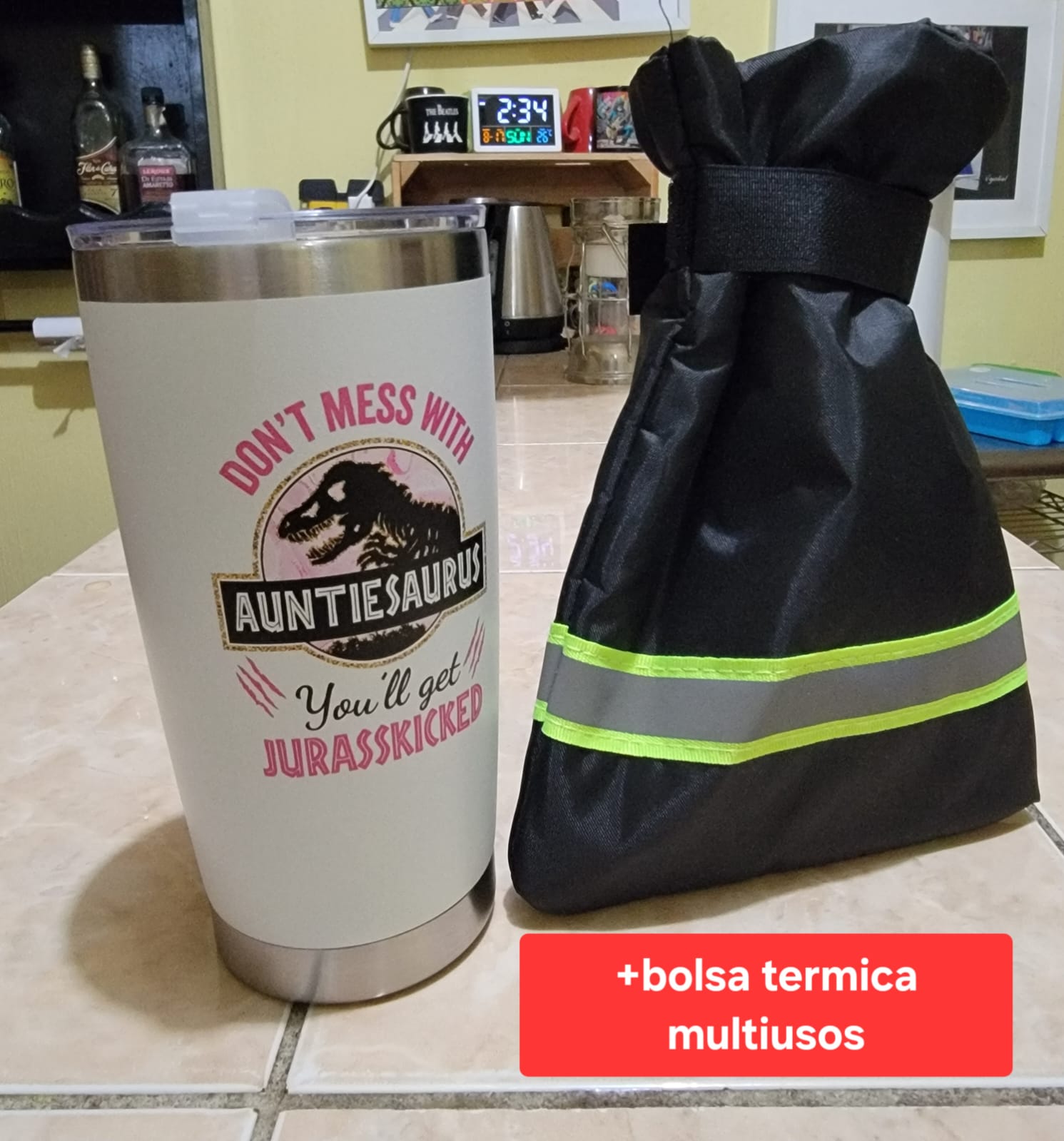 Vaso térmico Jurasskicked + gratis bolsa térmica multiusos - disponible