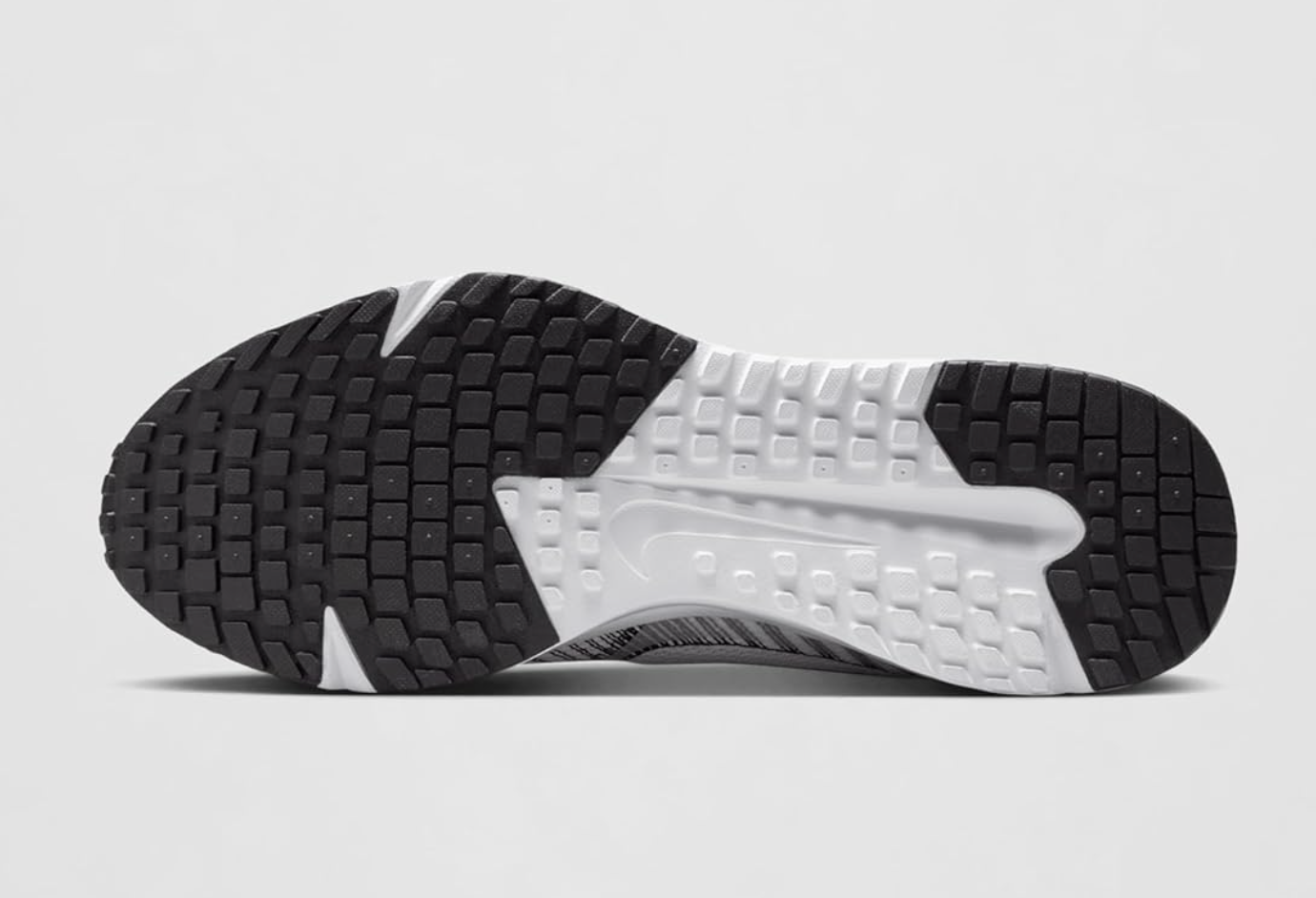 Nike Men's Run Defy Road Running Shoes - oferta