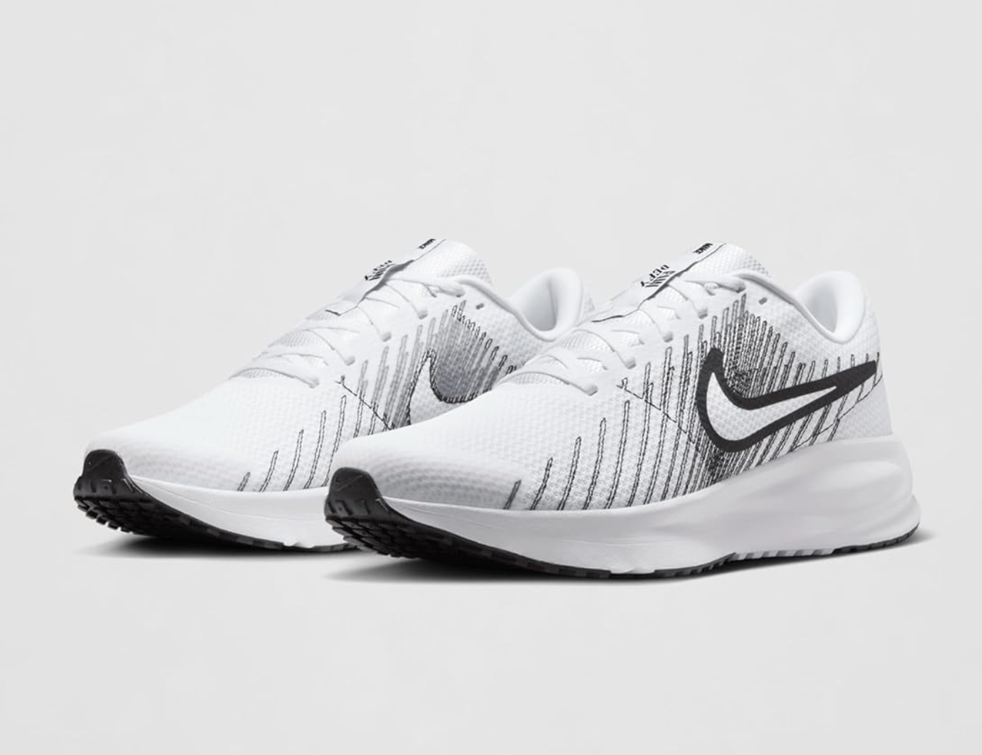 Nike Men's Run Defy Road Running Shoes - oferta