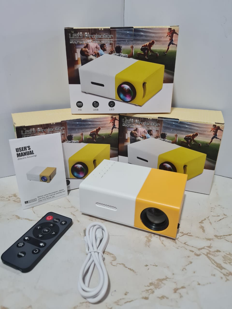 Proyector LED portátil - Disponible