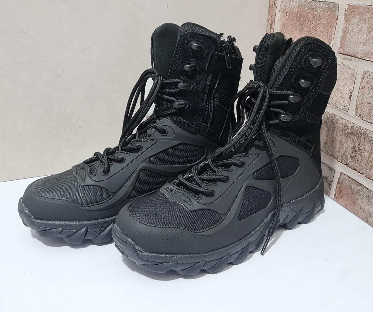 Botas Tácticas negras - disponibles