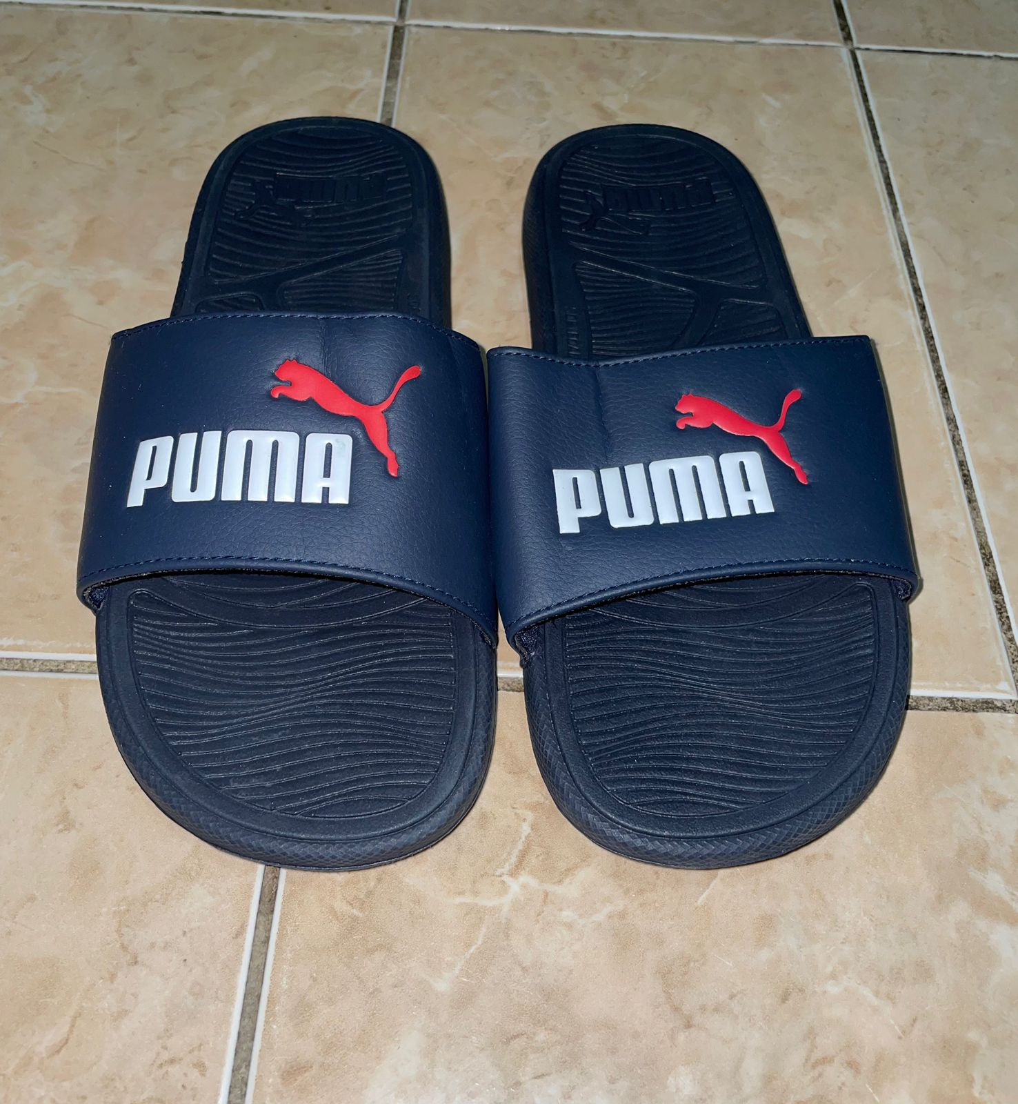 Sandalias puma - disponible