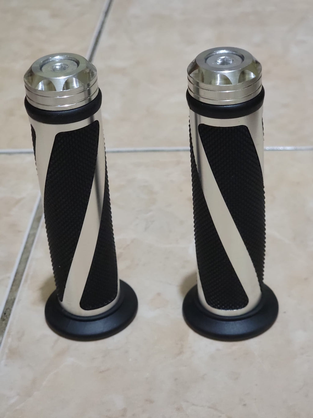 Manillar para motocicleta - disponible