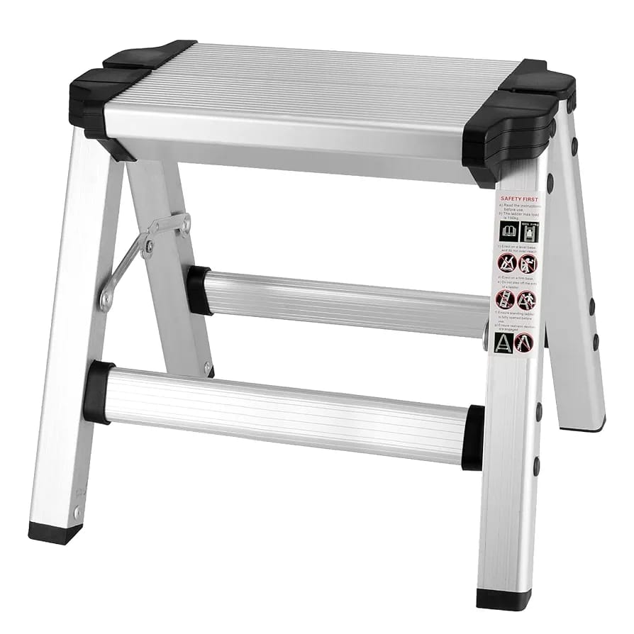 Escalera de aluminio - disponible
